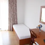 & Cakelic 招待所