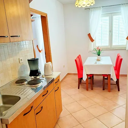 Guest house & Cakelic 3*