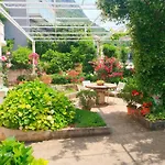 Apartments&rooms čakelić 3*