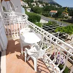 Apartments&rooms čakelić 3* Mlini