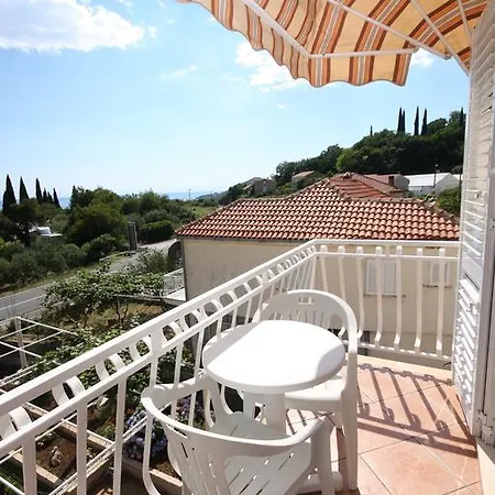 بيت ضيافة & Cakelic مْليني