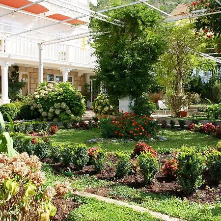 & Cakelic Gæstehus Mlini